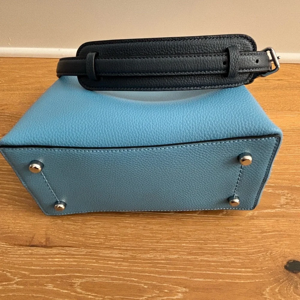 Coach Willow Color-block Bucket Bag - Picture 6 of 9